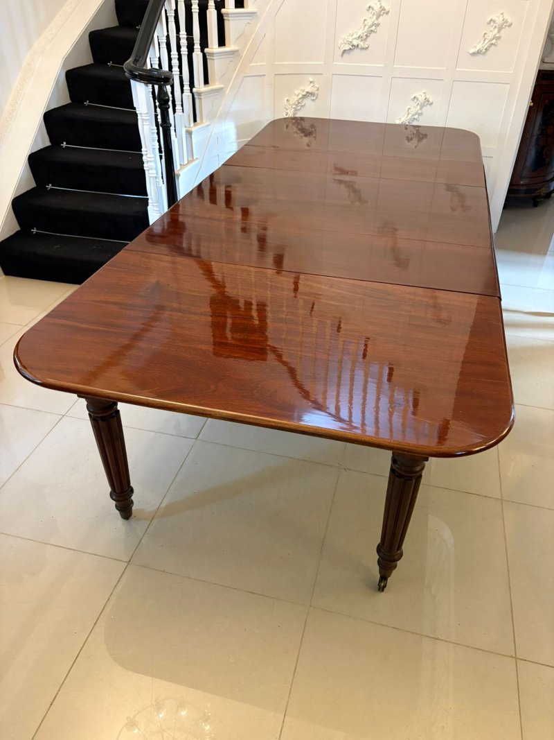 Fine Antique Regency Quality 12 Seater Mahogany Extending Dining Table